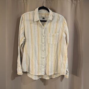 Women’s Universal Thread Buttons Up Top